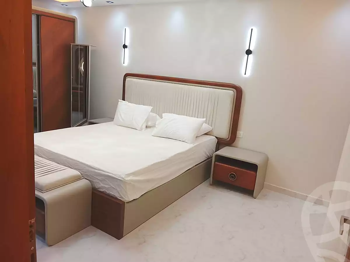 https://aqarmap.com.eg/en/listing/7117526-for-rent-cairo-new-cairo-lrhb-city-mtdd-lrhb-phase-9