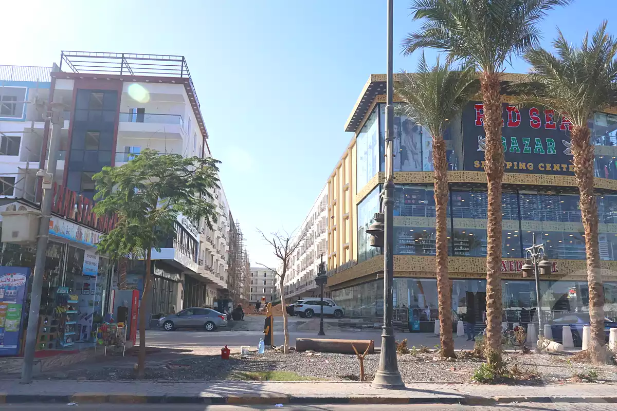 https://aqarmap.com.eg/en/listing/7117463-for-sale-red-sea-hurghada-resorts-grand-rock-resort-al-hares
