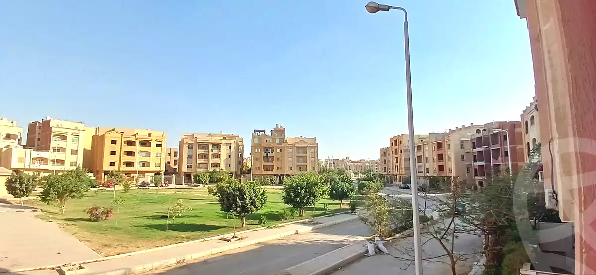 https://aqarmap.com.eg/ar/listing/7117890-for-sale-cairo-new-cairo-south-investors-mohammed-nagib-axis-st