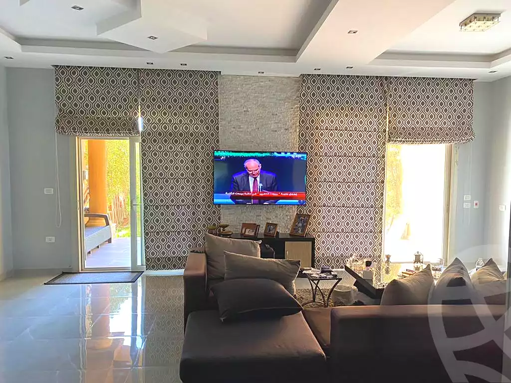 تاون هاوس بـ٤ غرف نوم في رويال ميدوز الشيخ زايد، صورة ٤ من ٨
