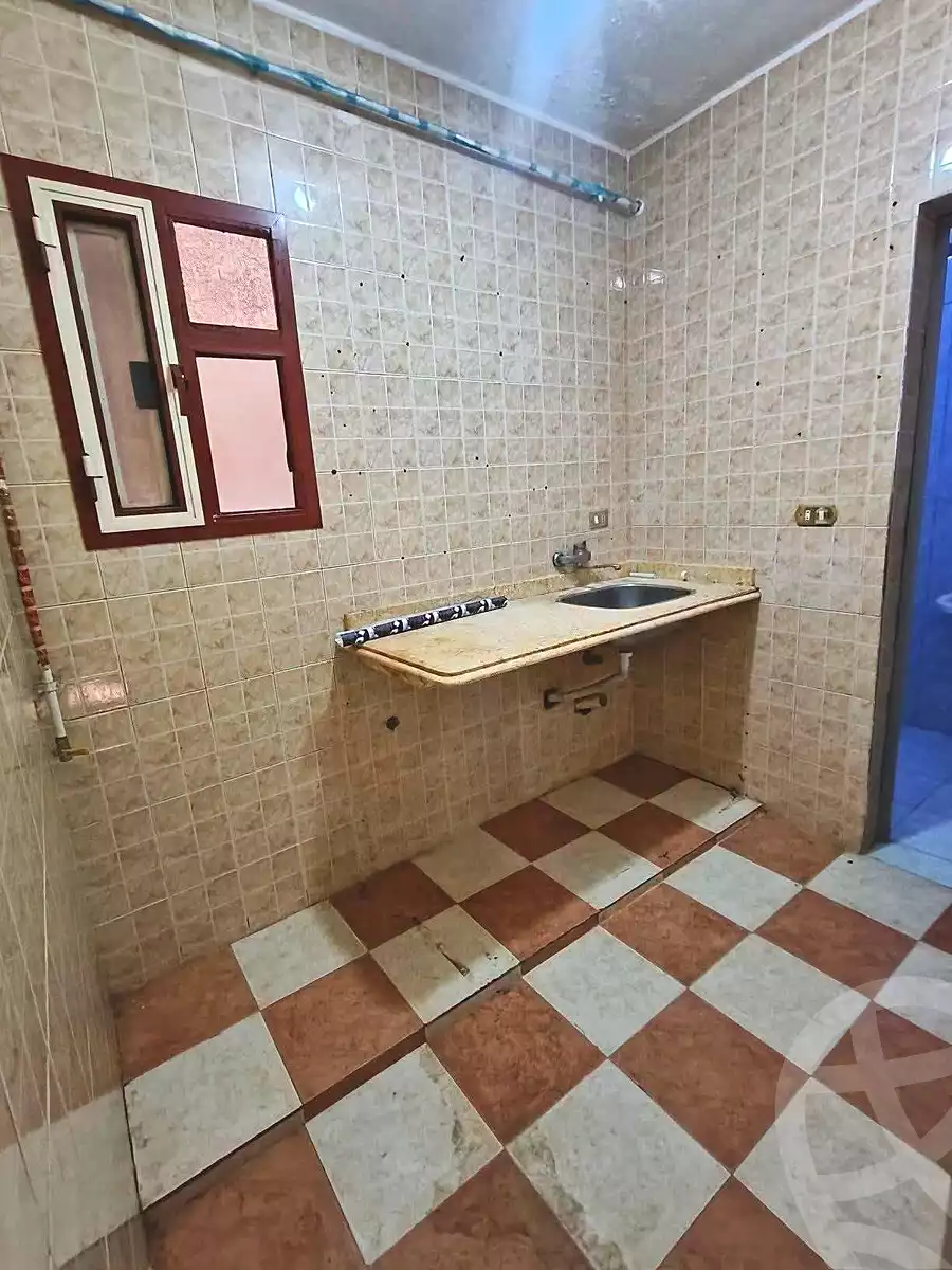 https://aqarmap.com.eg/en/listing/7118305-for-sale-alexandria-lsywf-el-falki