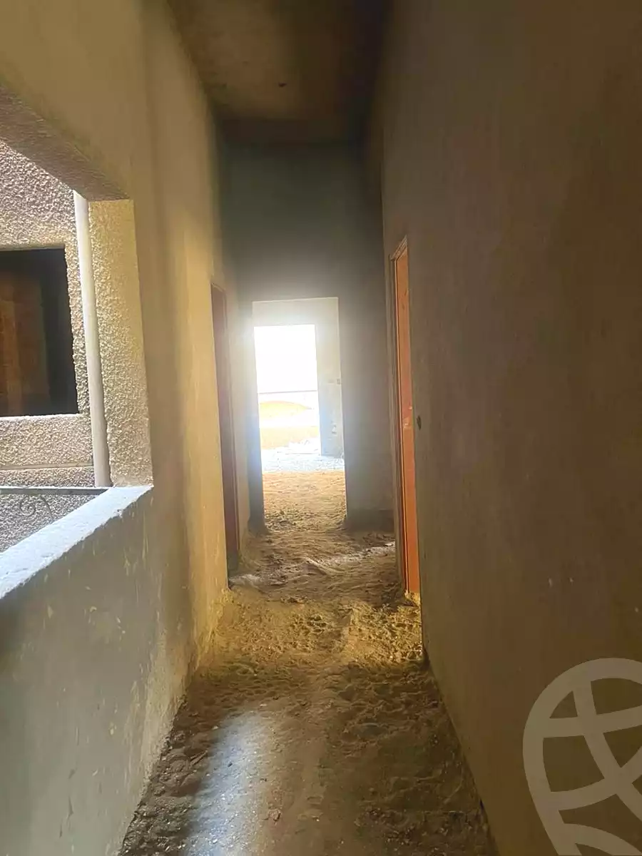 https://aqarmap.com.eg/ar/listing/7118368-for-sale-cairo-new-cairo-ganob-el-akadamiya-south-academy-b-taha-hussein-st