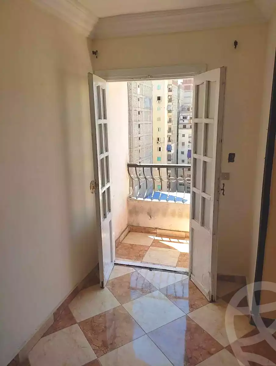 https://aqarmap.com.eg/ar/listing/7118390-for-rent-alexandria-miami-mahmoud-el-isawy-st
