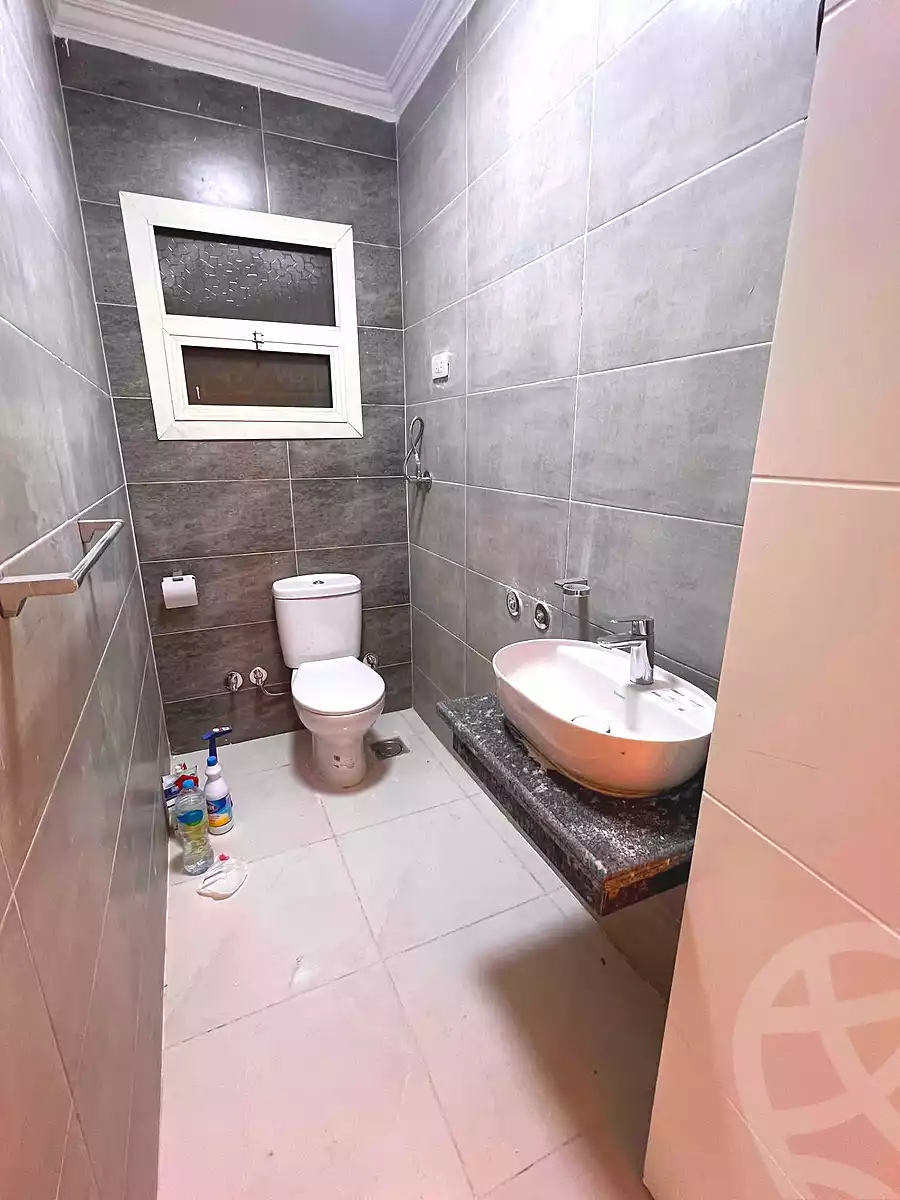 https://aqarmap.com.eg/ar/listing/7118769-for-sale-cairo-helwan-helwan-el-sharkeya-mostafa-safwat-st