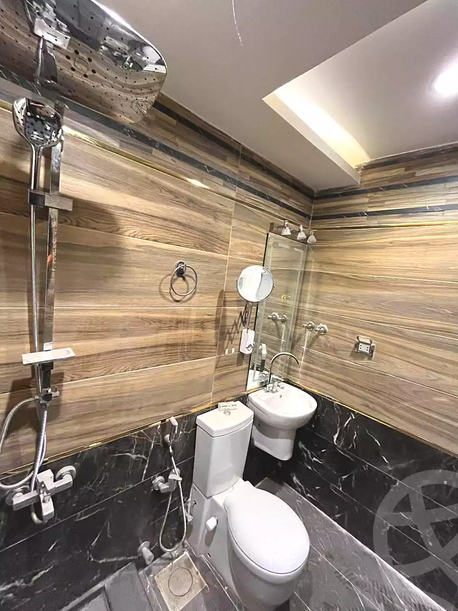 https://aqarmap.com.eg/ar/listing/7118777-for-sale-cairo-helwan-hadayek-helwan-nile-corniche-st