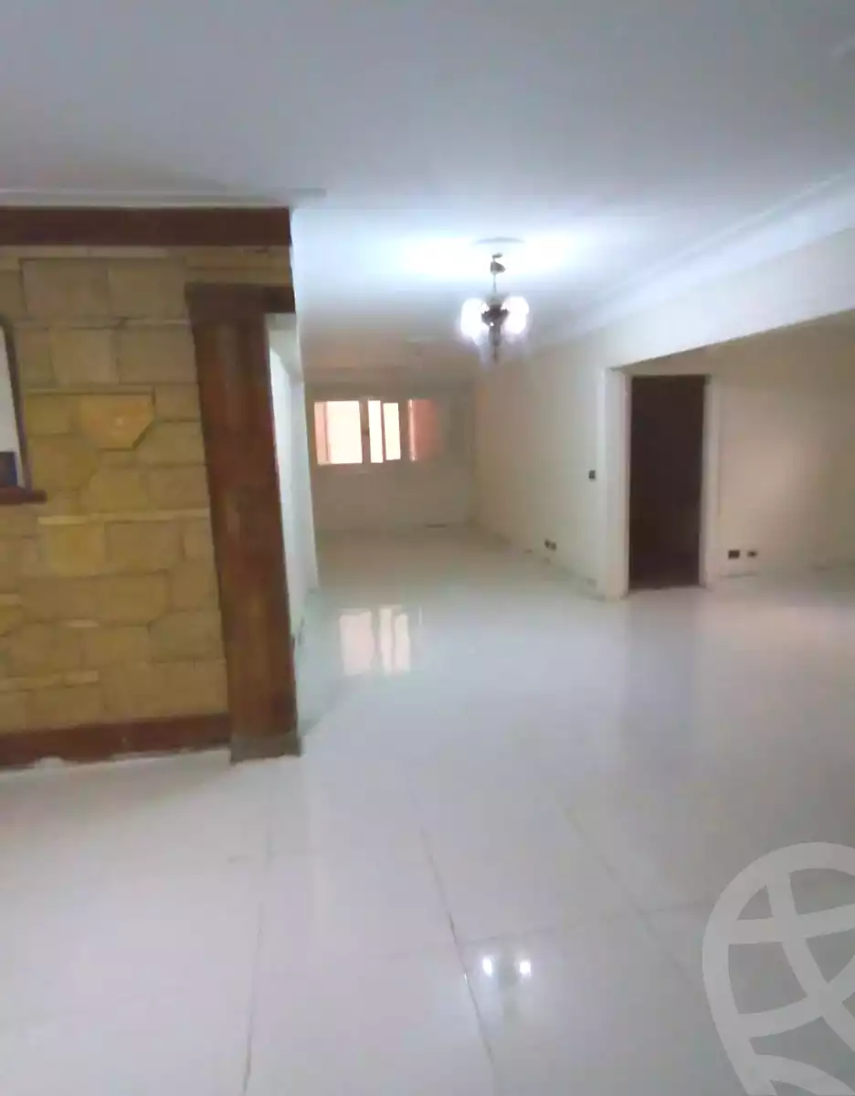 https://aqarmap.com.eg/ar/listing/7118786-for-sale-alexandria-ganaklis-shr-bw-qyr-tryq-lhry