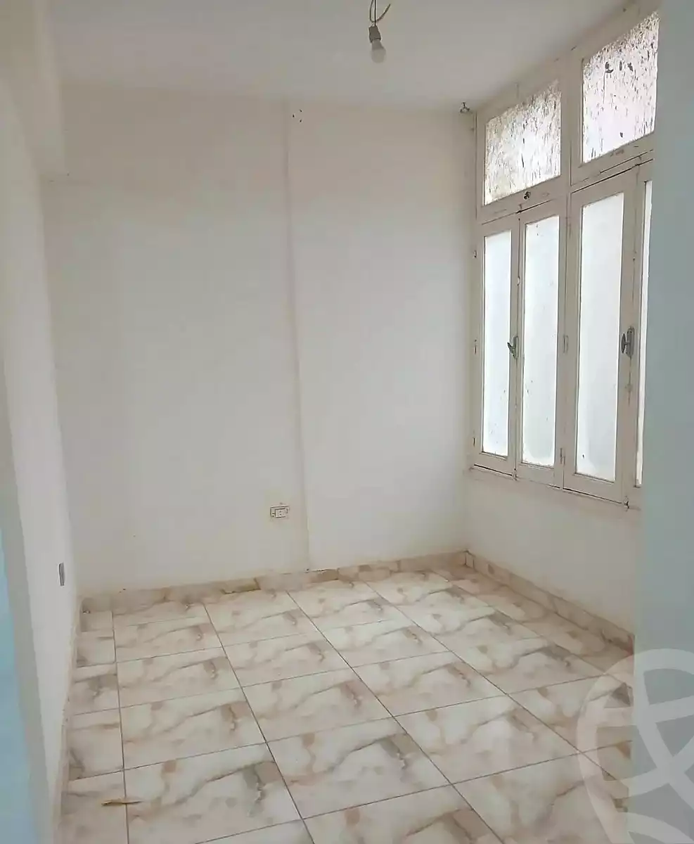 https://aqarmap.com.eg/ar/listing/7119061-for-sale-alexandria-al-agamy-lbytsh-bianchiii-el-bashwat-st