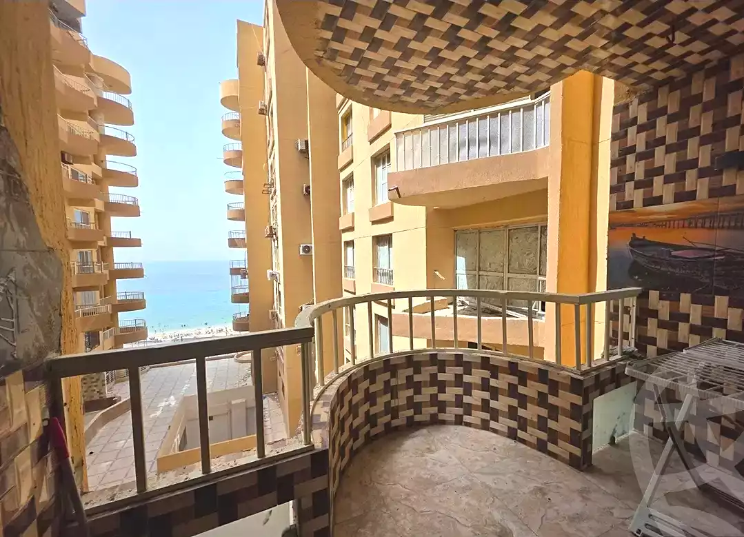 https://aqarmap.com.eg/ar/listing/7119115-for-sale-alexandria-el-asafra-shr-45