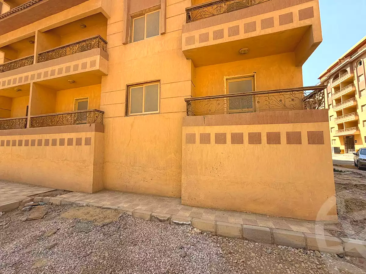 https://aqarmap.com.eg/en/listing/7119216-for-sale-cairo-new-cairo-compounds-dobat-el-modaraat-compound-deraa-misr
