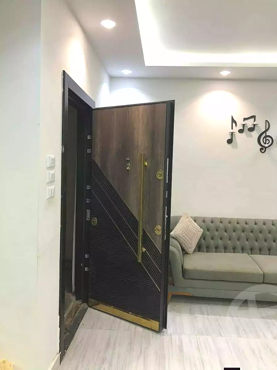 https://aqarmap.com.eg/en/listing/7119289-for-sale-cairo-helwan-helwan-el-sharkeya-ryad-pasha-st