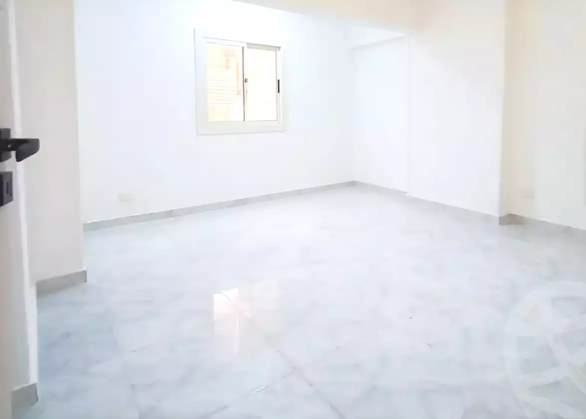 https://aqarmap.com.eg/ar/listing/7119304-for-sale-alexandria-sydy-bshr-sydy-bshr-bhry-shr-mhmd-njyb