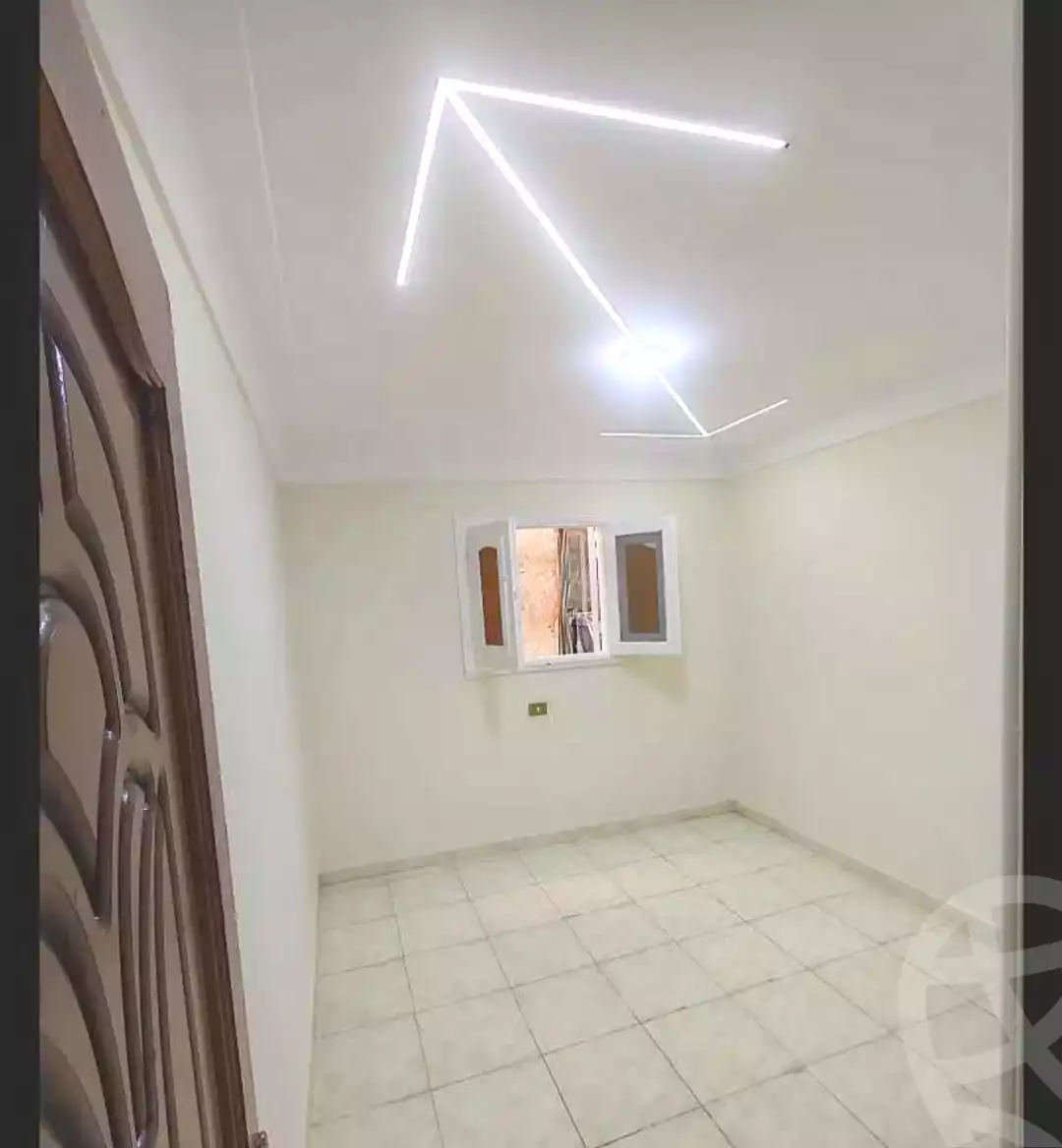 https://aqarmap.com.eg/en/listing/7119337-for-sale-alexandria-al-agamy-el-hanouvel-el-shaheed-ahmed-hamdy-st