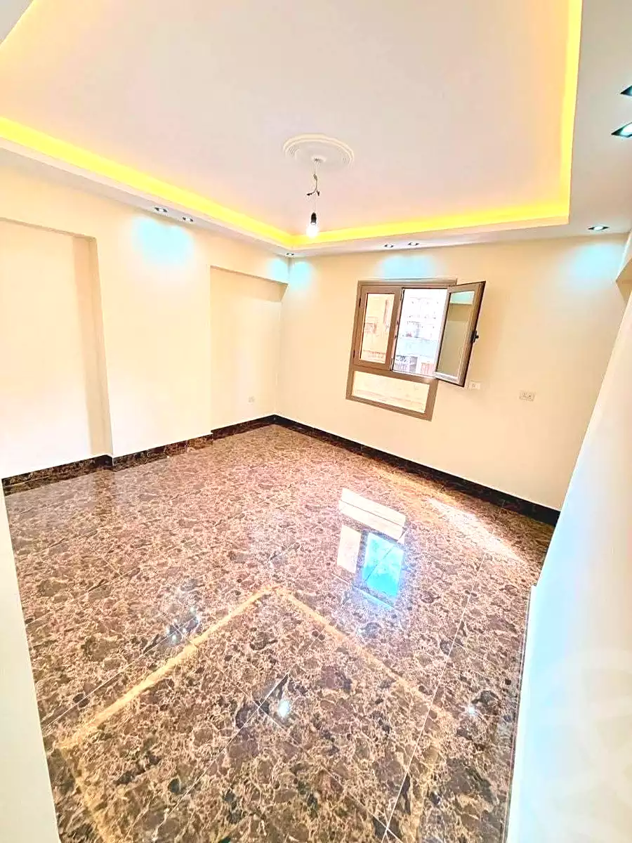 https://aqarmap.com.eg/ar/listing/7119401-for-sale-alexandria-sydy-bshr-sydy-bshr-bhry-shr-khld-bn-lwlyd