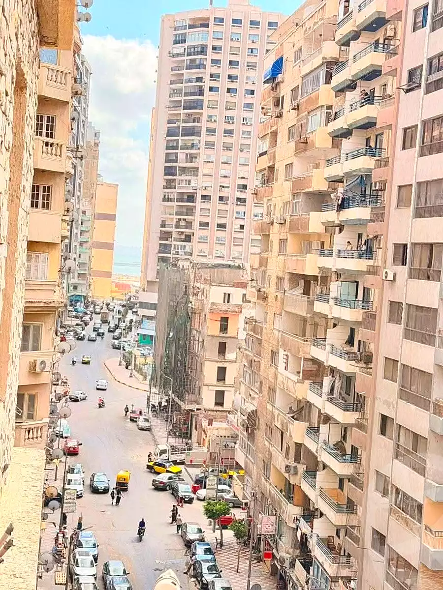 https://aqarmap.com.eg/ar/listing/7119401-for-sale-alexandria-sydy-bshr-sydy-bshr-bhry-shr-khld-bn-lwlyd