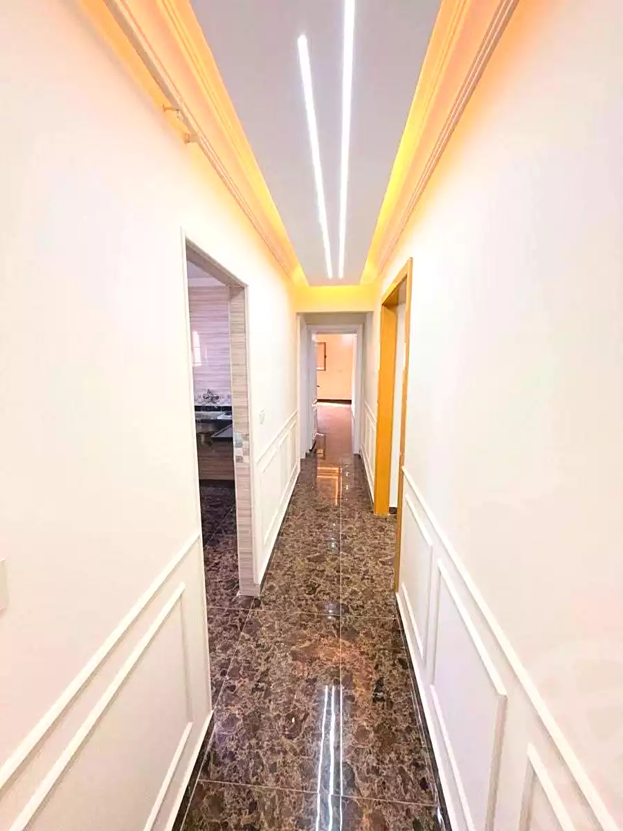 https://aqarmap.com.eg/ar/listing/7119401-for-sale-alexandria-sydy-bshr-sydy-bshr-bhry-shr-khld-bn-lwlyd