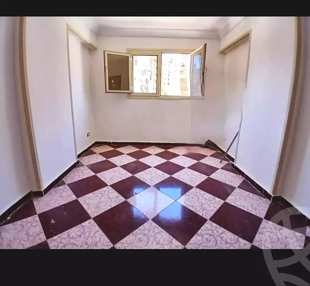 https://aqarmap.com.eg/ar/listing/7119430-for-sale-alexandria-sydy-bshr-sydy-bshr-qbly-rd-lfdly