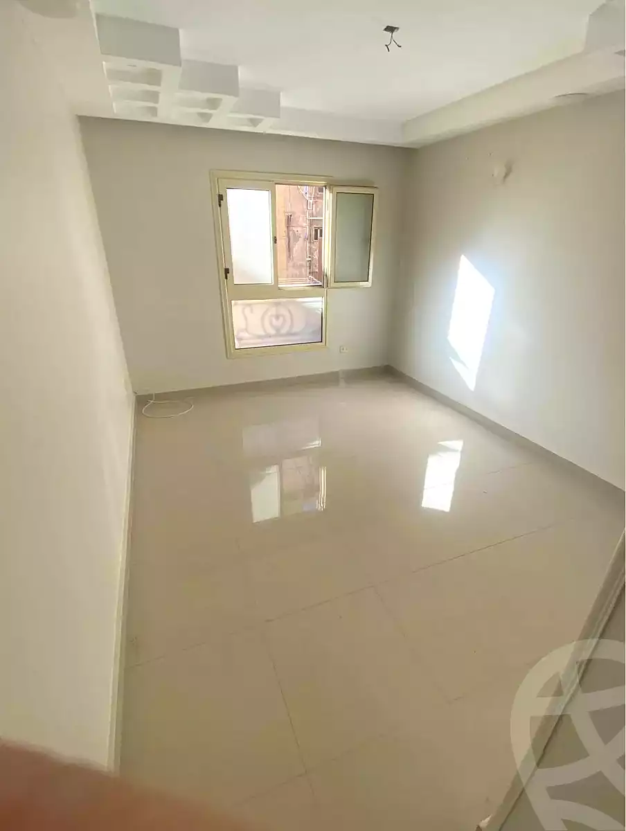 https://aqarmap.com.eg/en/listing/7119676-for-sale-alexandria-zezenia-ibrahim-el-attar-st