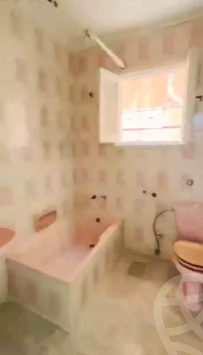 https://aqarmap.com.eg/ar/listing/7119911-for-sale-alexandria-al-agamy-shataa-el-nakheel
