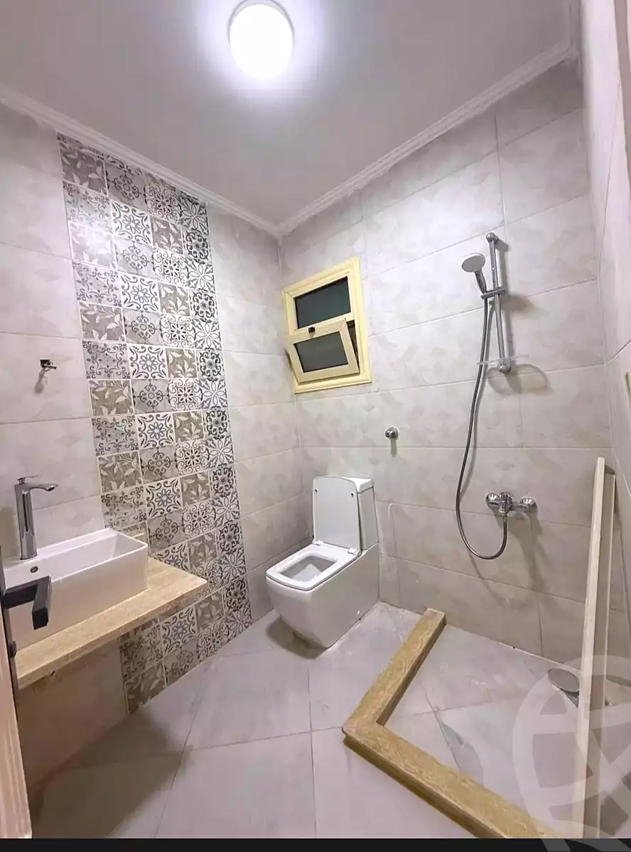 https://aqarmap.com.eg/ar/listing/7120008-for-sale-alexandria-sydy-bshr-sydy-bshr-bhry-shr-khld-bn-lwlyd