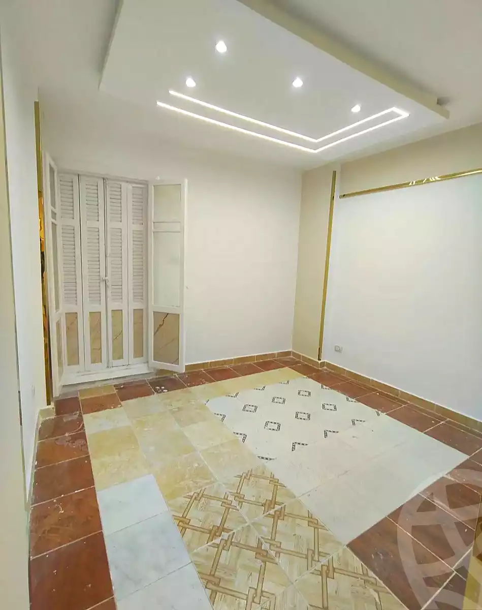 https://aqarmap.com.eg/ar/listing/7120018-for-sale-alexandria-lsywf-el-falki