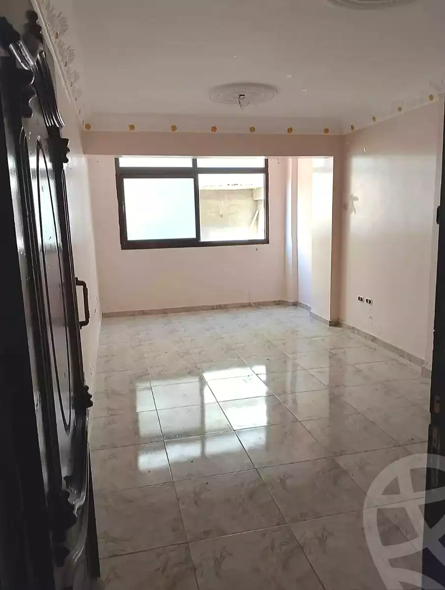 https://aqarmap.com.eg/en/listing/7120290-for-sale-alexandria-al-agamy-el-hanouvel-el-kholafaa-el-rashdeen-st