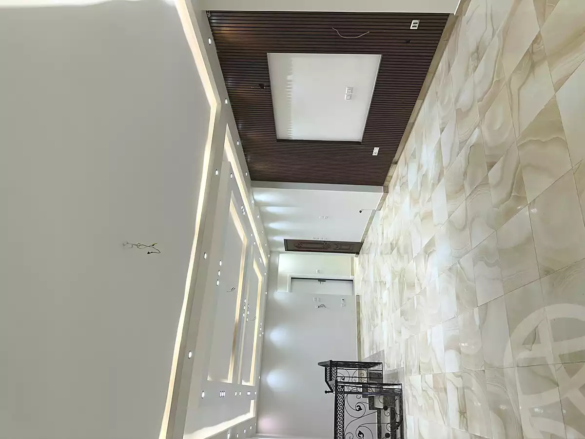 https://aqarmap.com.eg/ar/listing/7099373-for-sale-cairo-el-sheikh-zayed-city-el-hay-el-khames-lhy-lkhms