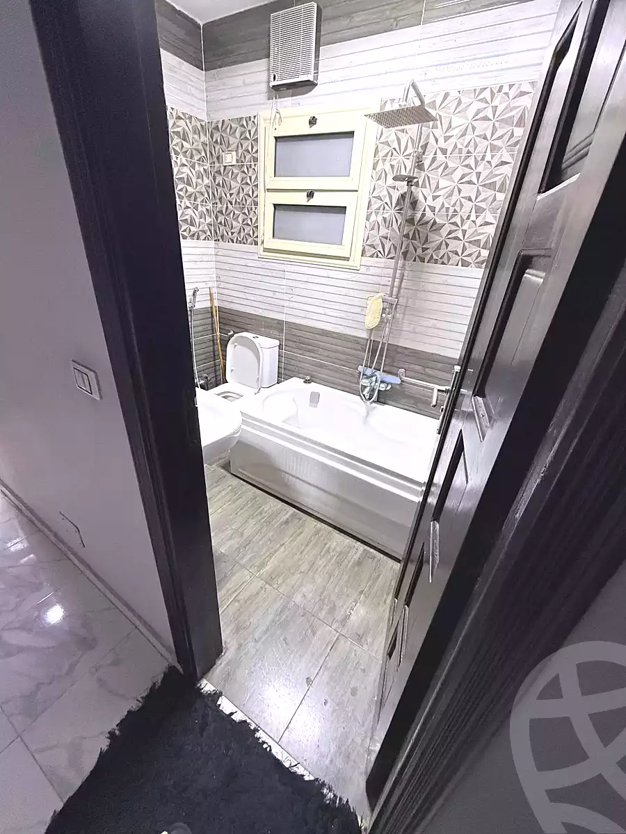 https://aqarmap.com.eg/ar/listing/7120426-for-sale-cairo-ain-shams-ain-shams-el-sharkia-shr-brhym-bd-lrzq
