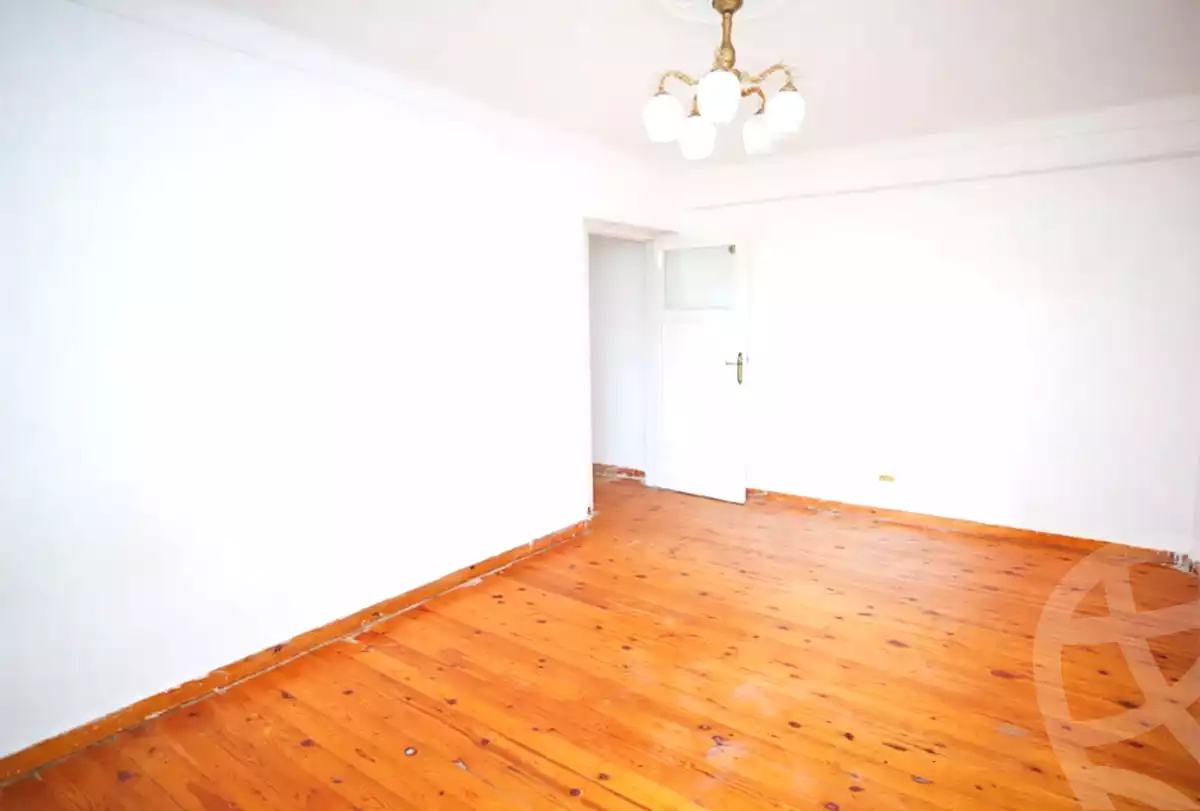 https://aqarmap.com.eg/en/listing/7120757-for-sale-alexandria-moharram-bey
