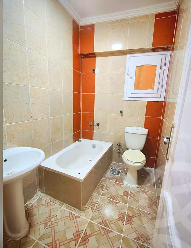 https://aqarmap.com.eg/ar/listing/7120939-for-sale-alexandria-al-agamy-shataa-el-nakheel