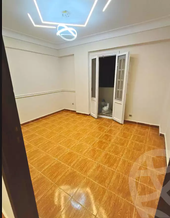 https://aqarmap.com.eg/ar/listing/7121152-for-sale-alexandria-lsywf-el-falki