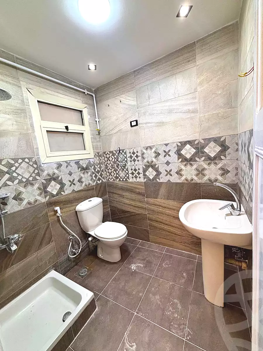 https://aqarmap.com.eg/ar/listing/7121820-for-sale-alexandria-miami-el-gaish-rd-st