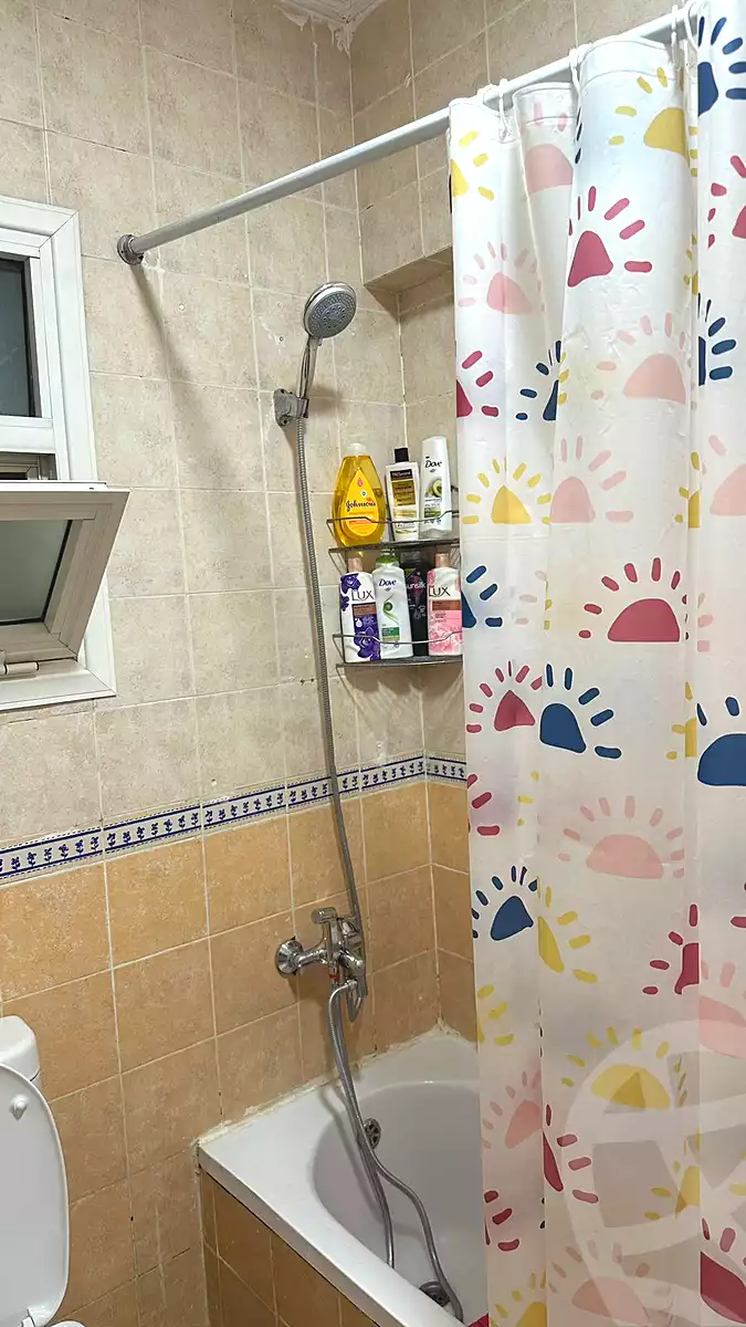 https://aqarmap.com.eg/ar/listing/7122140-for-rent-cairo-new-cairo-lrhb-city-mtdd-lrhb-phase-8