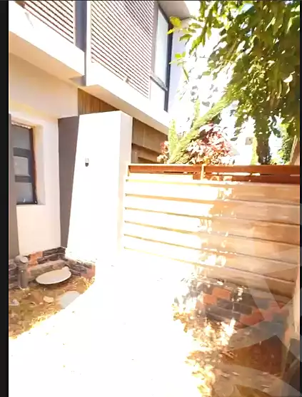 https://aqarmap.com.eg/en/listing/7122191-for-sale-cairo-el-sheikh-zayed-city-compounds-kmbwnd-fyldj-wyst-dr-llttwyr