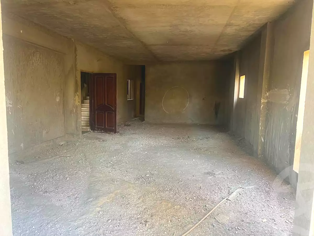 https://aqarmap.com.eg/ar/listing/7122369-for-sale-cairo-new-cairo-ganob-el-akadamiya-south-academy-b-taha-hussein-st