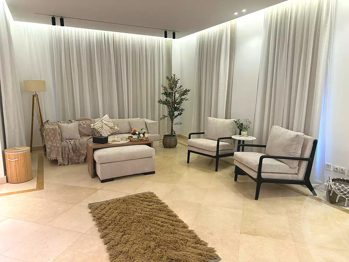 https://aqarmap.com.eg/ar/listing/7122463-for-rent-cairo-new-cairo-compounds-mivida-mivida-business-park-emaar