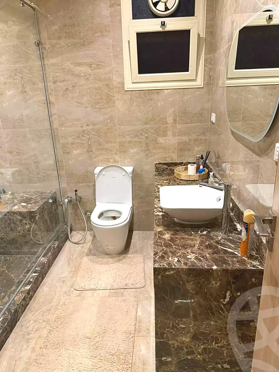 https://aqarmap.com.eg/ar/listing/7122541-for-sale-cairo-new-cairo-el-ahyaa-first-neighborhood-street-1