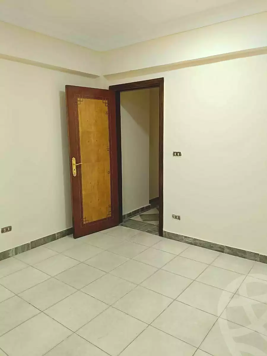 https://aqarmap.com.eg/ar/listing/7122953-for-rent-alexandria-el-asafra-l-sfr-bhry