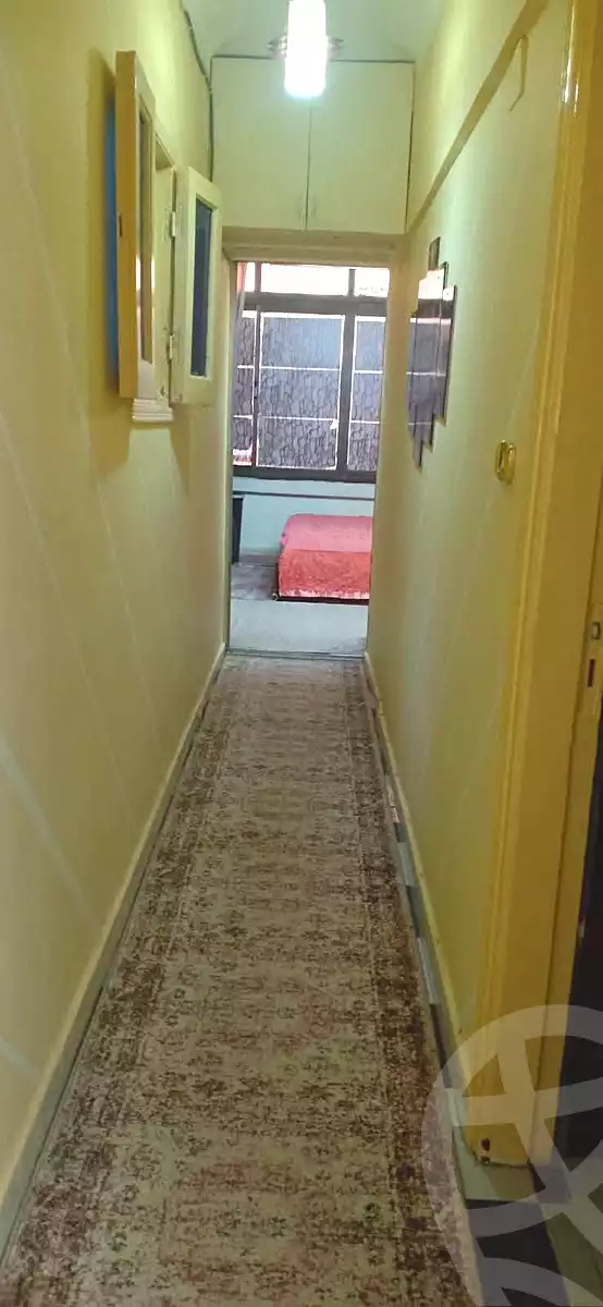 https://aqarmap.com.eg/ar/listing/7123003-for-sale-cairo-helwan-helwan-el-sharkeya-mostafa-safwat-st