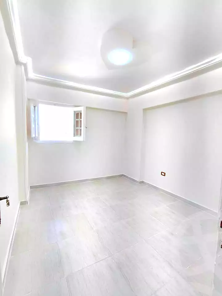 https://aqarmap.com.eg/ar/listing/7123065-for-sale-alexandria-al-agamy-shataa-el-nakheel