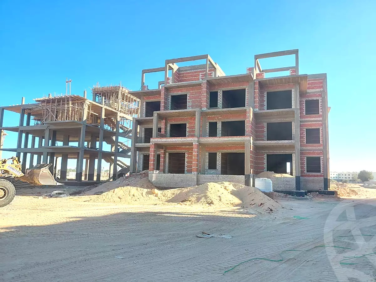 https://aqarmap.com.eg/ar/listing/7123045-for-sale-red-sea-hurghada-resorts-one-7-resort-ronberg