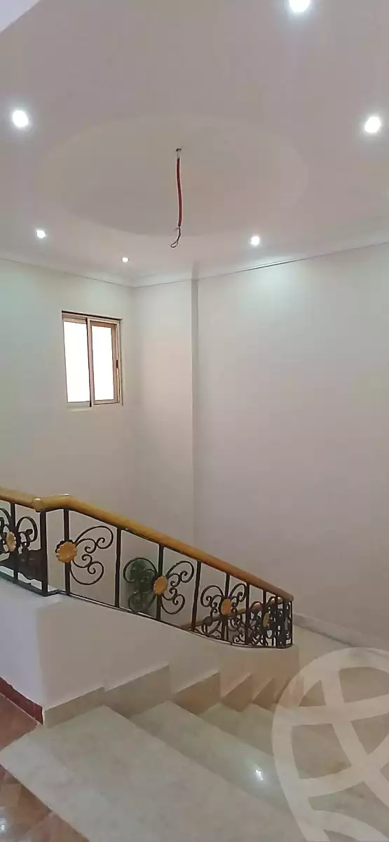 https://aqarmap.com.eg/ar/listing/7123109-for-sale-cairo-new-cairo-south-investors-mohammed-nagib-axis-st