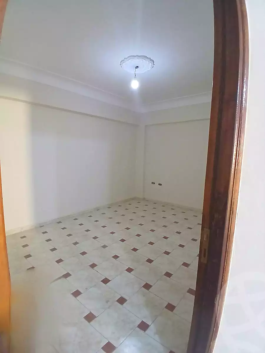 https://aqarmap.com.eg/en/listing/7123106-for-sale-alexandria-lsywf-el-falki