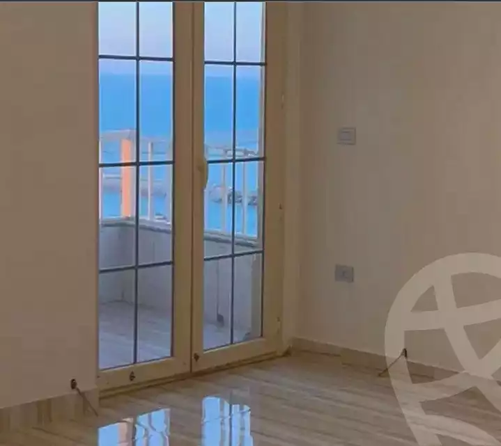 https://aqarmap.com.eg/ar/listing/7123127-for-rent-alexandria-glim