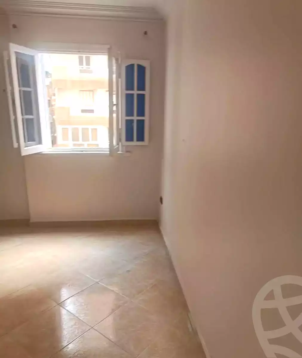 https://aqarmap.com.eg/en/listing/7123141-for-rent-alexandria-ganaklis-shr-bw-qyr-tryq-lhry