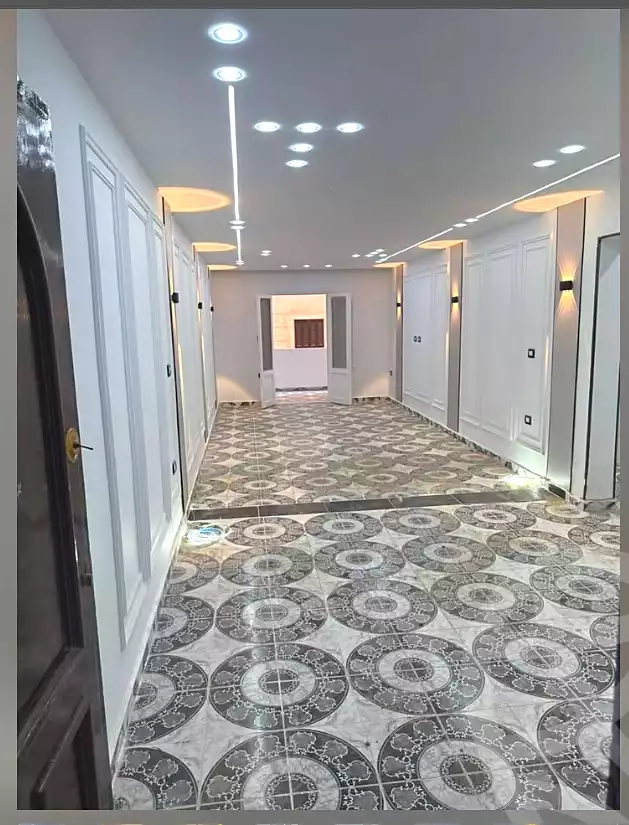 https://aqarmap.com.eg/en/listing/7123270-for-sale-alexandria-al-agamy-el-hanouvel-radwan-st