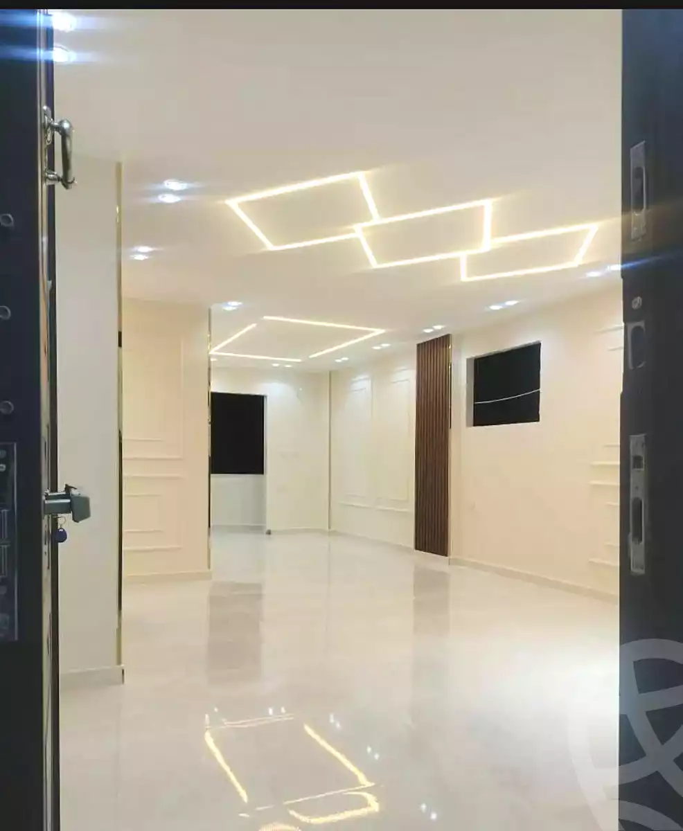 https://aqarmap.com.eg/en/listing/7123475-for-sale-alexandria-miami