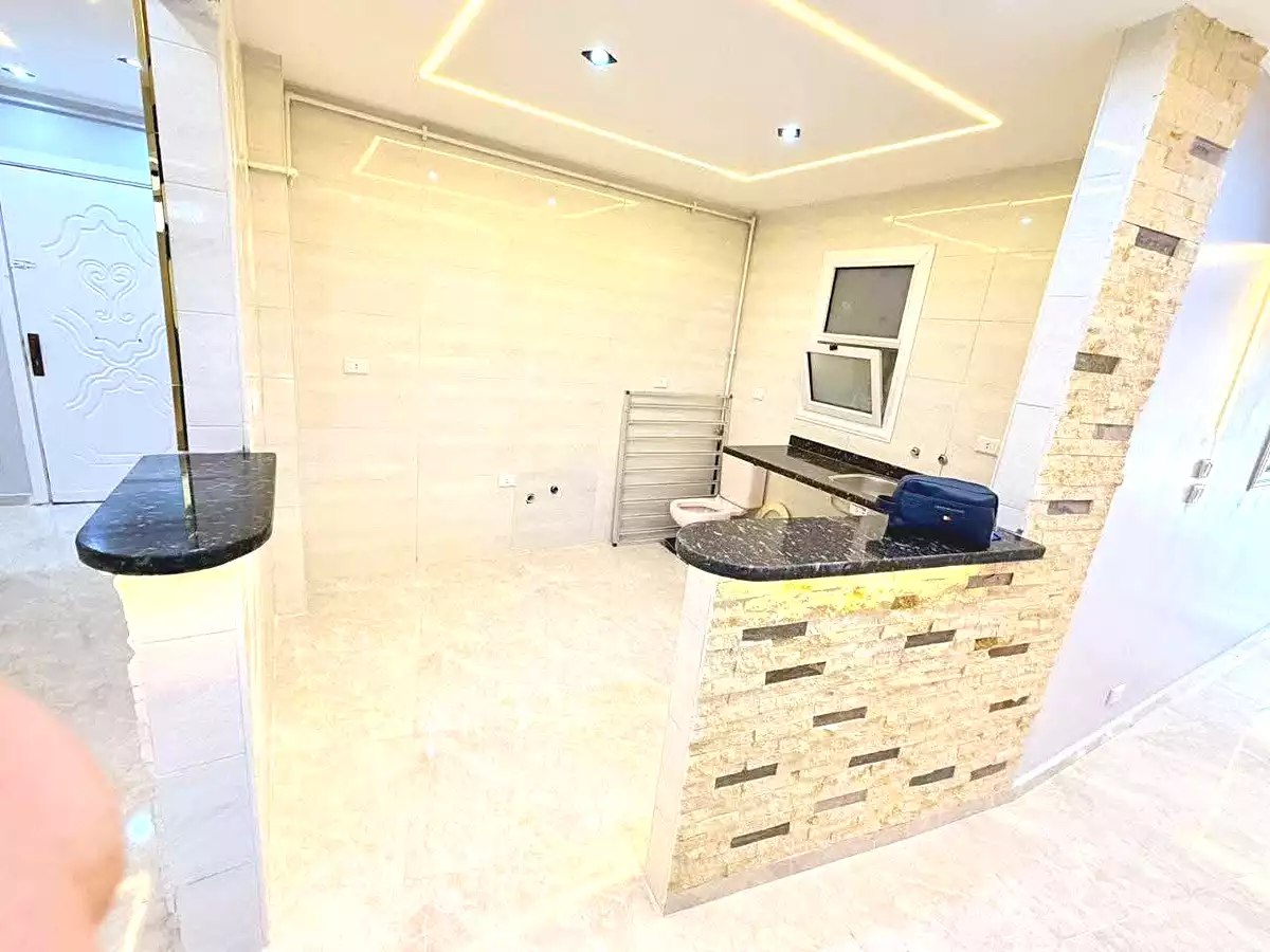 https://aqarmap.com.eg/ar/listing/7123642-for-sale-alexandria-el-asafra-shr-45