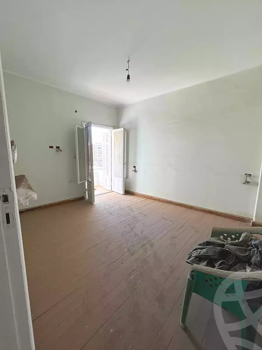 https://aqarmap.com.eg/ar/listing/7124133-for-sale-cairo-helwan-helwan-el-sharkeya-thabit-basha-st