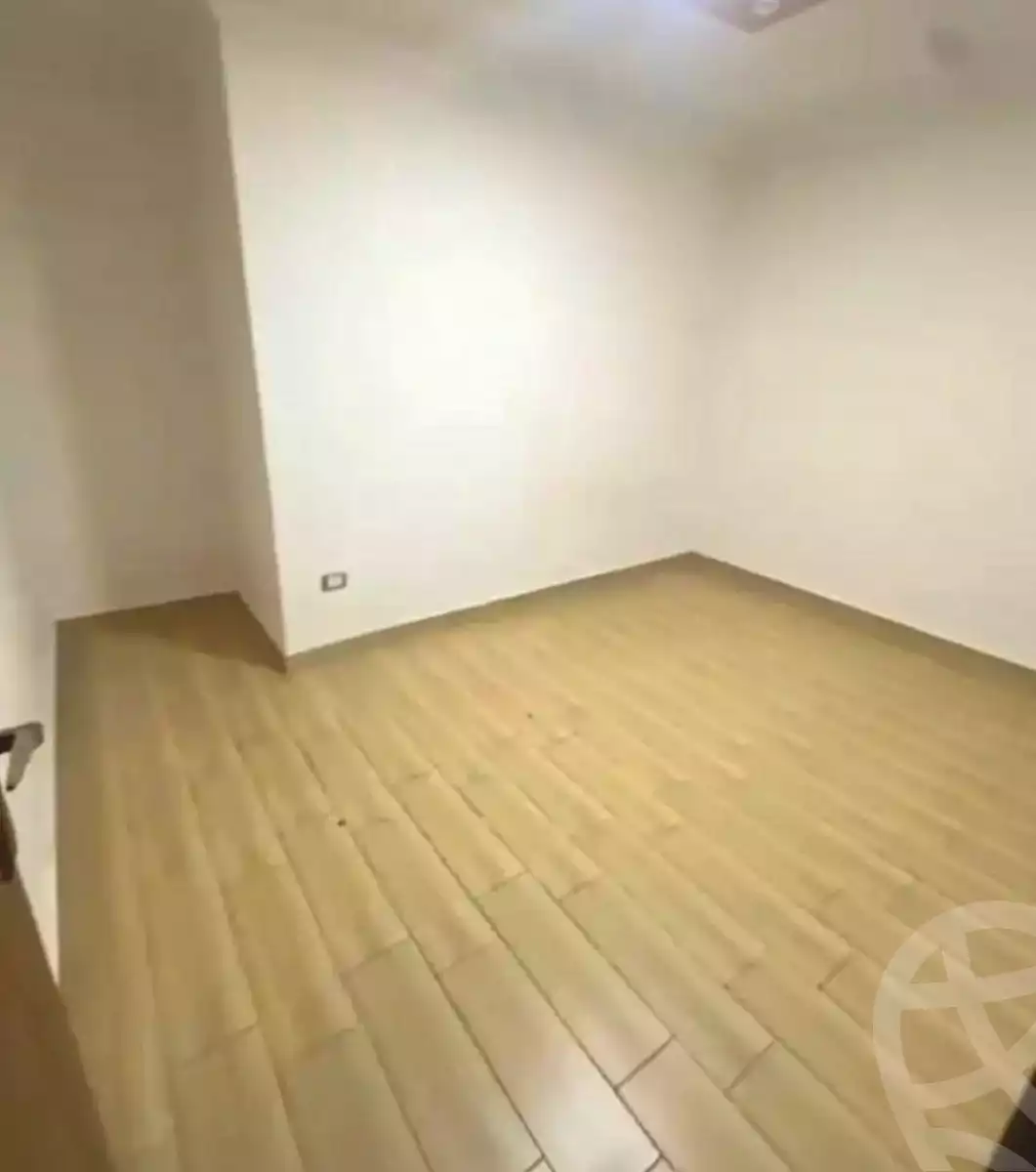 https://aqarmap.com.eg/ar/listing/7124233-for-sale-alexandria-sydy-bshr-sydy-bshr-bhry-gamal-abd-el-nasir-st
