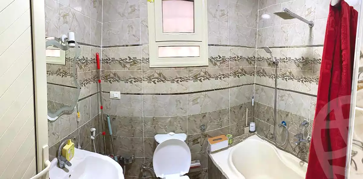 https://aqarmap.com.eg/ar/listing/7124739-for-sale-alexandria-bw-qyr-street-25